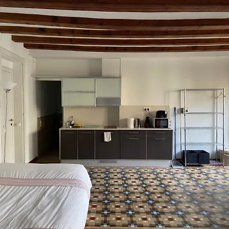 Daire Lovely 2-bed In Barcelonas Location