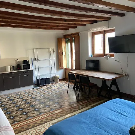 Daire Lovely 2-bed In Barcelonas Location *