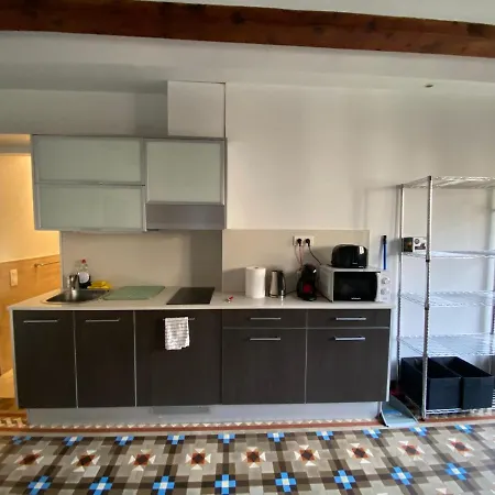 Lovely 2-bed In Barcelonas Location Daire *