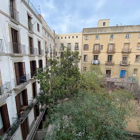Daire Lovely 2-bed In Barcelonas Location Barselona