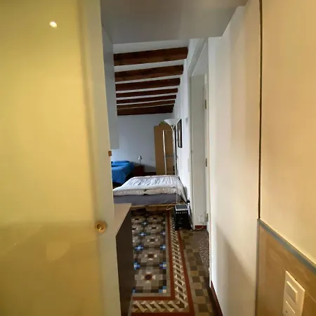 Lovely 2-bed In Barcelonas Location * Barselona