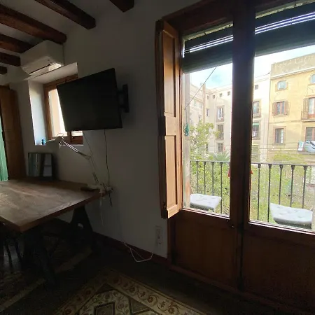 Lovely 2-bed In Barcelonas Location * Barselona