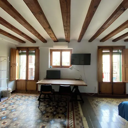 Lovely 2-bed In Barcelonas Location * Barselona