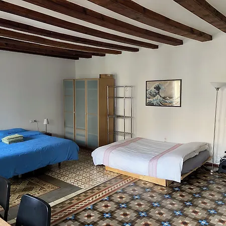 Lovely 2-bed In Barcelonas Location